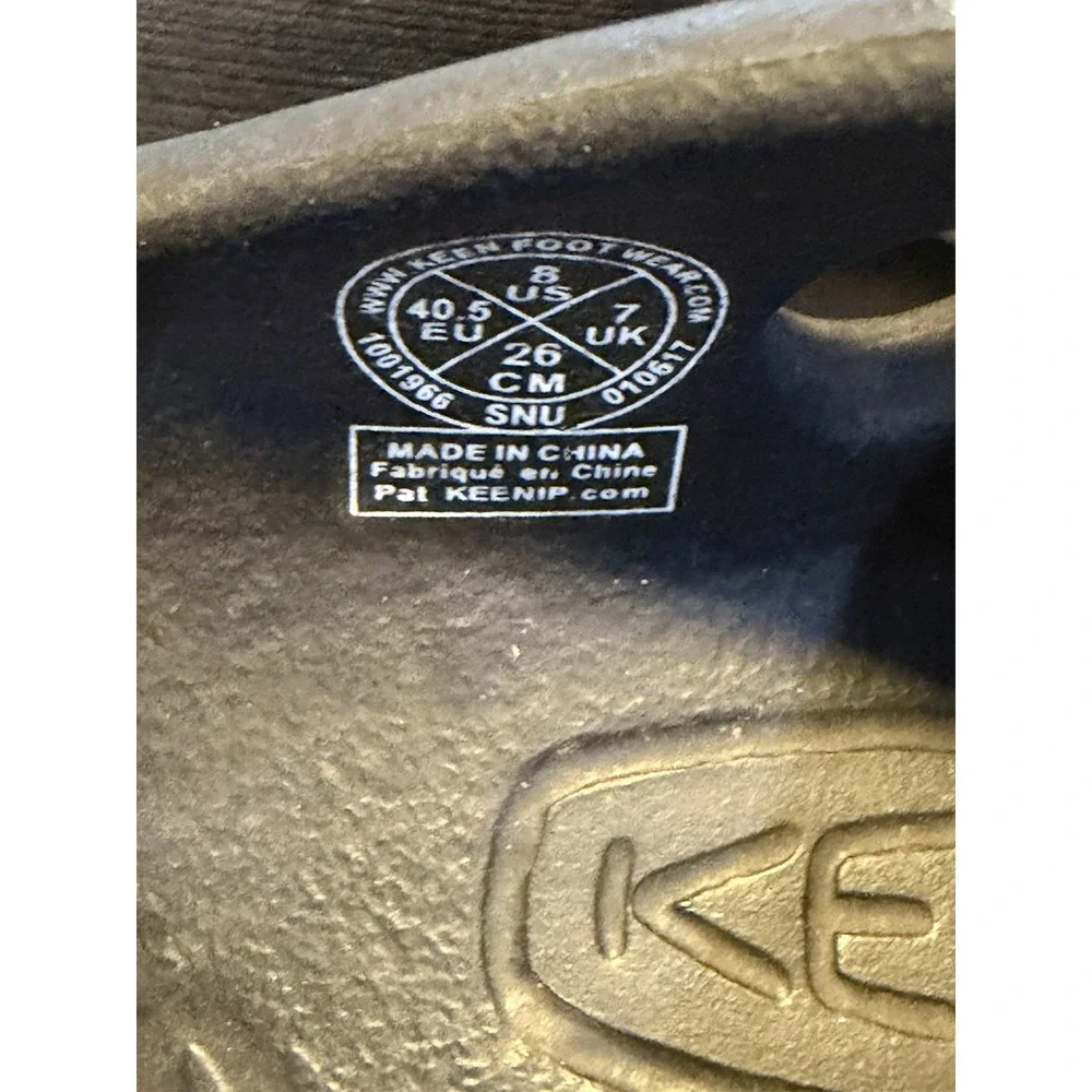 Keen Yogui Magnet Black Slip on Clog Men's US Size 8 Model 1024633